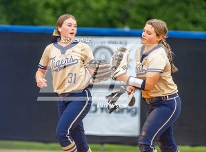 Thumbnail 2 in Collierville @ Arlington photogallery.
