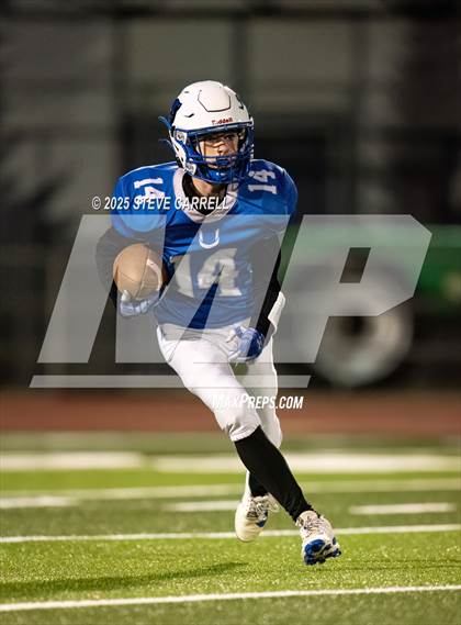 Thumbnail 3 in JV: Yreka @ University Prep photogallery.