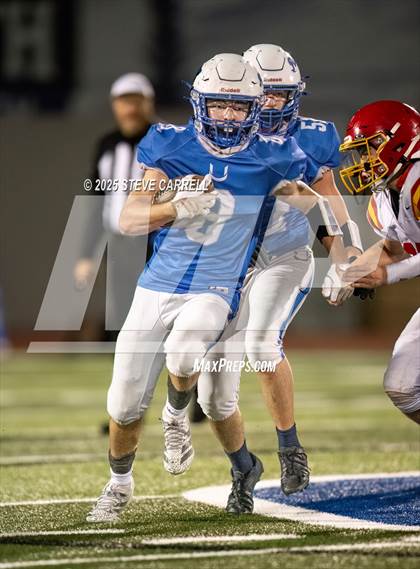 Thumbnail 3 in JV: Yreka @ University Prep photogallery.