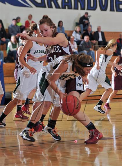 Thumbnail 2 in D'Evelyn vs. Cherokee Trail (Grandview Invitational) photogallery.