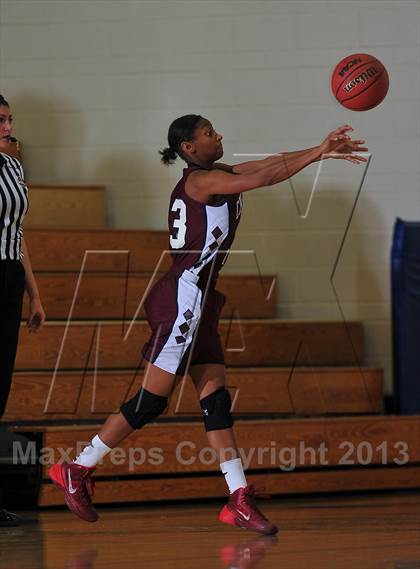 Thumbnail 3 in D'Evelyn vs. Cherokee Trail (Grandview Invitational) photogallery.