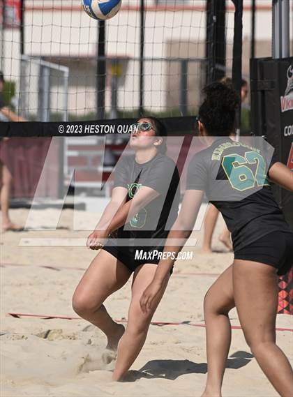 Thumbnail 3 in Oaks Christian vs. Long Beach Poly (CIF-SS D2 Playoffs) photogallery.
