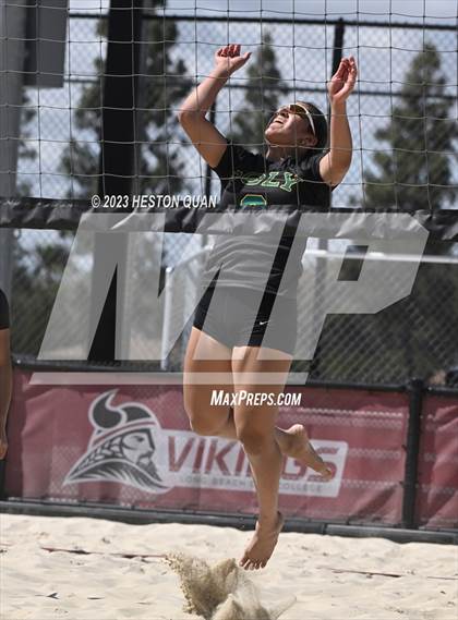 Thumbnail 2 in Oaks Christian vs. Long Beach Poly (CIF-SS D2 Playoffs) photogallery.