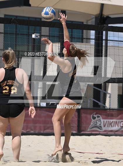 Thumbnail 1 in Oaks Christian vs. Long Beach Poly (CIF-SS D2 Playoffs) photogallery.