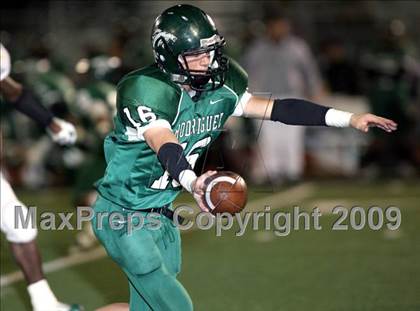 Thumbnail 2 in Vanden @ Rodriguez photogallery.