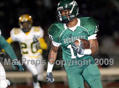 Thumbnail 1 in Vanden @ Rodriguez photogallery.