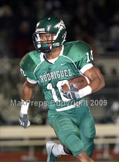 Thumbnail 3 in Vanden @ Rodriguez photogallery.