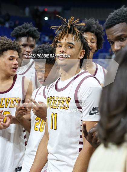 Thumbnail 3 in Beaumont United vs. Mansfield Timberview (UIL 5A State Final) photogallery.