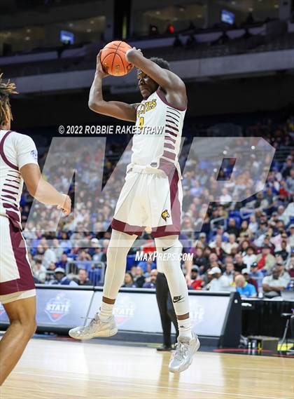 Thumbnail 1 in Beaumont United vs. Mansfield Timberview (UIL 5A State Final) photogallery.