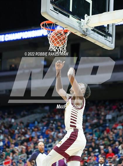 Thumbnail 1 in Beaumont United vs. Mansfield Timberview (UIL 5A State Final) photogallery.