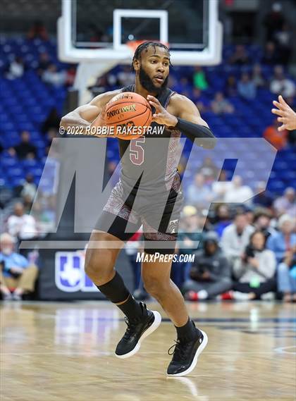 Thumbnail 3 in Beaumont United vs. Mansfield Timberview (UIL 5A State Final) photogallery.