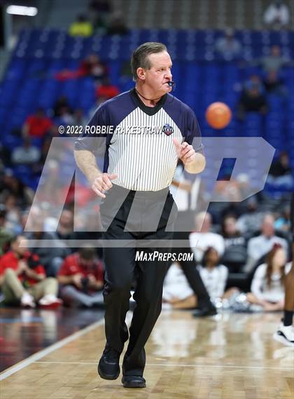 Thumbnail 1 in Beaumont United vs. Mansfield Timberview (UIL 5A State Final) photogallery.