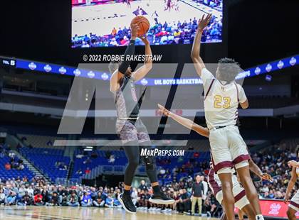 Thumbnail 3 in Beaumont United vs. Mansfield Timberview (UIL 5A State Final) photogallery.