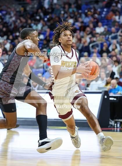Thumbnail 1 in Beaumont United vs. Mansfield Timberview (UIL 5A State Final) photogallery.