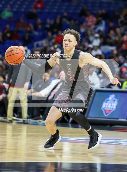 Thumbnail 1 in Beaumont United vs. Mansfield Timberview (UIL 5A State Final) photogallery.