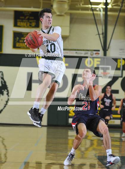 Thumbnail 2 in Horizon vs Scottsdale Christian Academy (Horizon Holiday Hoops) photogallery.