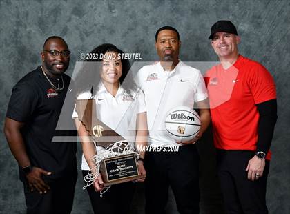 Thumbnail 3 in Etiwanda (CIF State Open Div. Award Photos) photogallery.