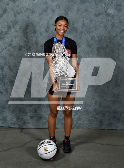 Thumbnail 2 in Etiwanda (CIF State Open Div. Award Photos) photogallery.