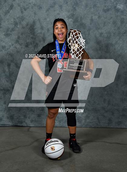 Thumbnail 1 in Etiwanda (CIF State Open Div. Award Photos) photogallery.