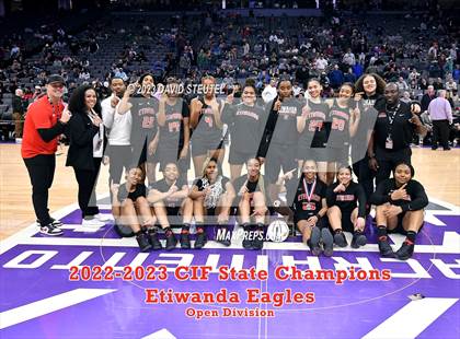 Thumbnail 1 in Etiwanda (CIF State Open Div. Award Photos) photogallery.