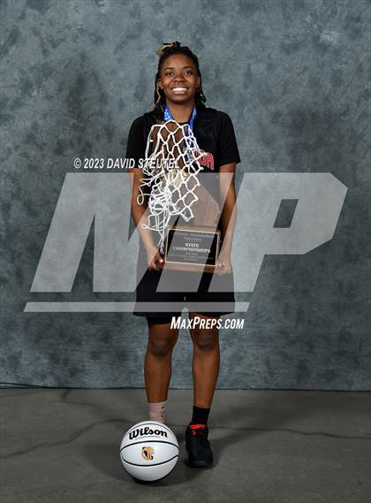 Thumbnail 3 in Etiwanda (CIF State Open Div. Award Photos) photogallery.