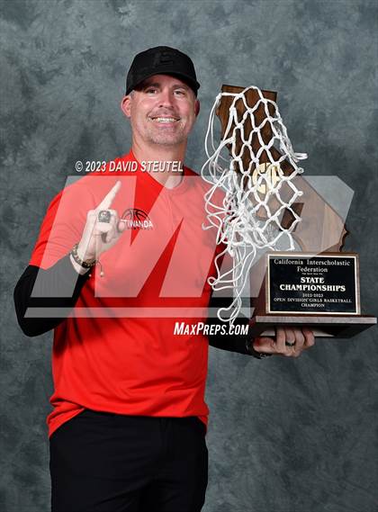 Thumbnail 3 in Etiwanda (CIF State Open Div. Award Photos) photogallery.