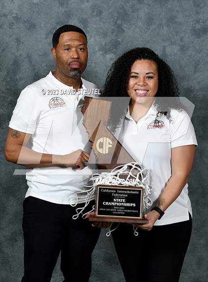 Thumbnail 1 in Etiwanda (CIF State Open Div. Award Photos) photogallery.