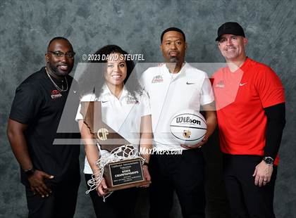 Thumbnail 2 in Etiwanda (CIF State Open Div. Award Photos) photogallery.
