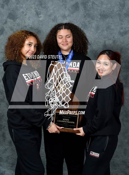 Thumbnail 3 in Etiwanda (CIF State Open Div. Award Photos) photogallery.