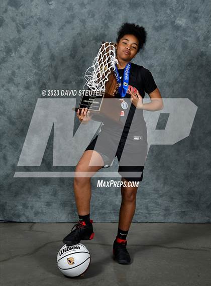 Thumbnail 3 in Etiwanda (CIF State Open Div. Award Photos) photogallery.