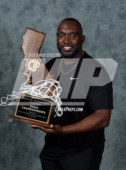 Thumbnail 3 in Etiwanda (CIF State Open Div. Award Photos) photogallery.
