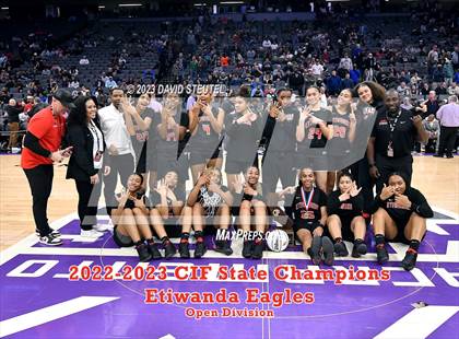 Thumbnail 3 in Etiwanda (CIF State Open Div. Award Photos) photogallery.
