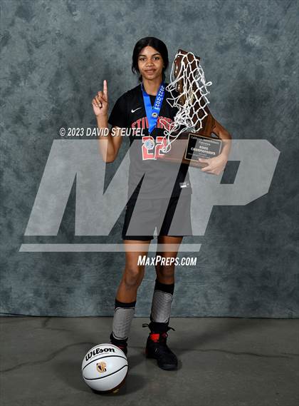 Thumbnail 1 in Etiwanda (CIF State Open Div. Award Photos) photogallery.