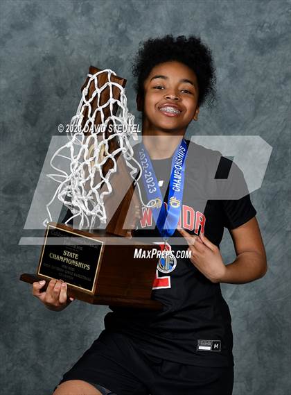 Thumbnail 3 in Etiwanda (CIF State Open Div. Award Photos) photogallery.