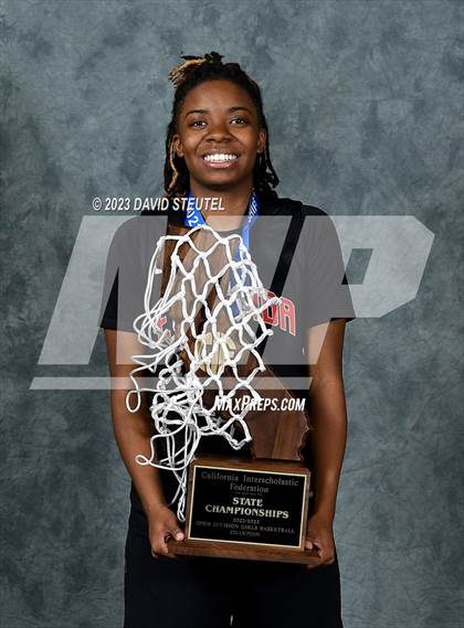 Thumbnail 2 in Etiwanda (CIF State Open Div. Award Photos) photogallery.