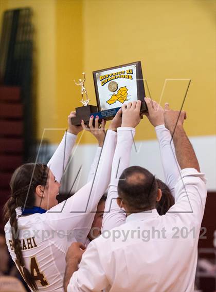 Thumbnail 2 in Bethlehem Catholic vs Allentown Central Catholic (PIAA District 11 Class AA Final) photogallery.