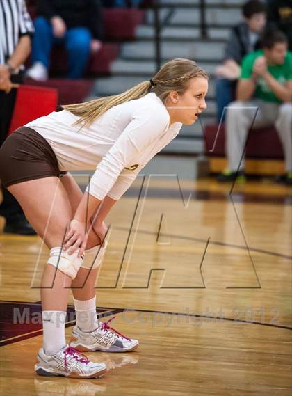 Thumbnail 2 in Bethlehem Catholic vs Allentown Central Catholic (PIAA District 11 Class AA Final) photogallery.