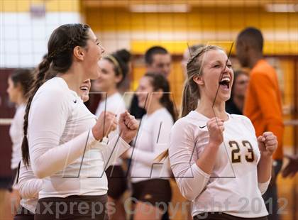 Thumbnail 3 in Bethlehem Catholic vs Allentown Central Catholic (PIAA District 11 Class AA Final) photogallery.