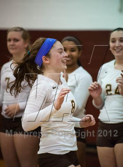 Thumbnail 1 in Bethlehem Catholic vs Allentown Central Catholic (PIAA District 11 Class AA Final) photogallery.