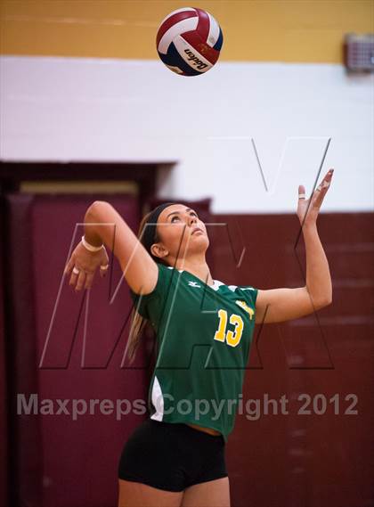 Thumbnail 1 in Bethlehem Catholic vs Allentown Central Catholic (PIAA District 11 Class AA Final) photogallery.