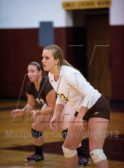 Thumbnail 1 in Bethlehem Catholic vs Allentown Central Catholic (PIAA District 11 Class AA Final) photogallery.