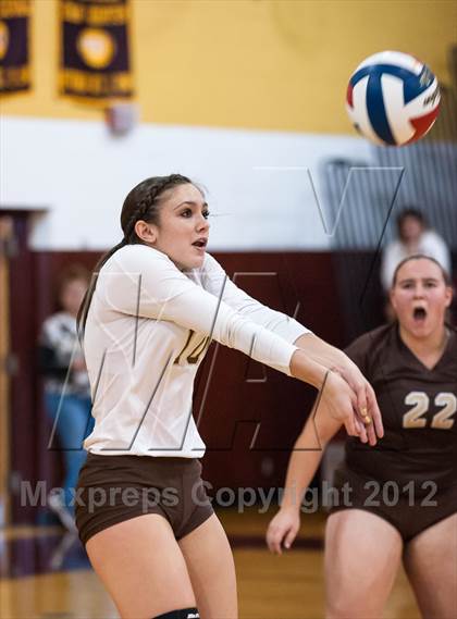 Thumbnail 1 in Bethlehem Catholic vs Allentown Central Catholic (PIAA District 11 Class AA Final) photogallery.