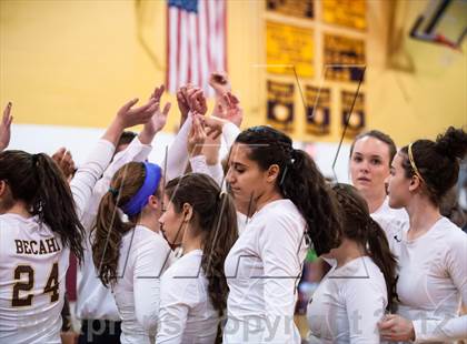 Thumbnail 2 in Bethlehem Catholic vs Allentown Central Catholic (PIAA District 11 Class AA Final) photogallery.