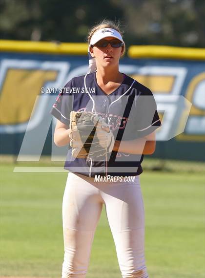 Thumbnail 1 in Santana vs. Steele Canyon (CIF SDS D2 Final) photogallery.