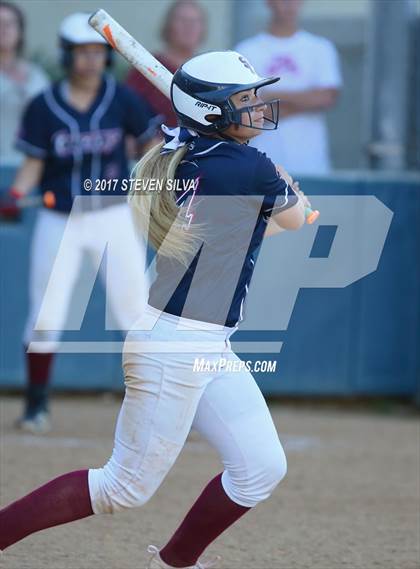 Thumbnail 2 in Santana vs. Steele Canyon (CIF SDS D2 Final) photogallery.