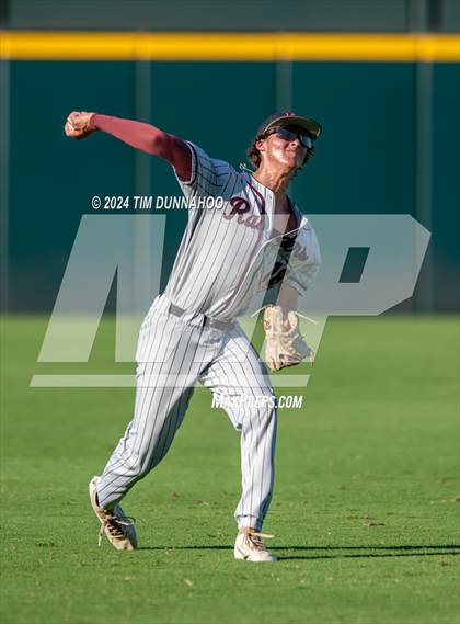 Thumbnail 3 in Grapevine vs. Rouse (UIL 5A Baseball Semifinal) photogallery.