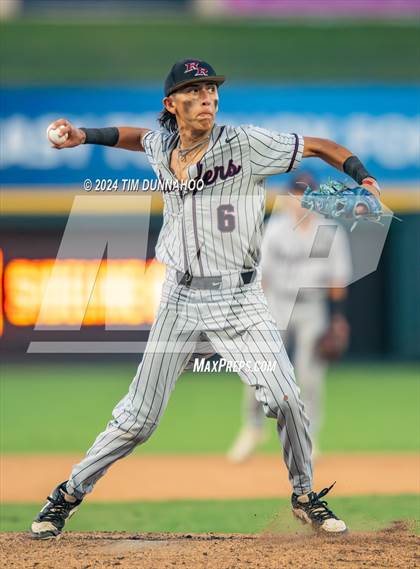 Thumbnail 2 in Grapevine vs. Rouse (UIL 5A Baseball Semifinal) photogallery.
