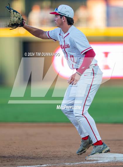 Thumbnail 2 in Grapevine vs. Rouse (UIL 5A Baseball Semifinal) photogallery.