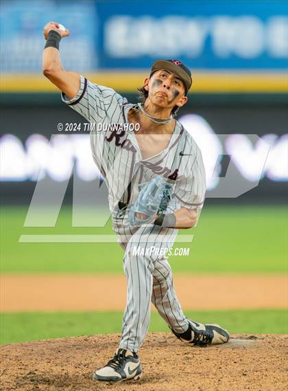 Thumbnail 3 in Grapevine vs. Rouse (UIL 5A Baseball Semifinal) photogallery.