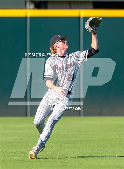 Thumbnail 2 in Grapevine vs. Rouse (UIL 5A Baseball Semifinal) photogallery.